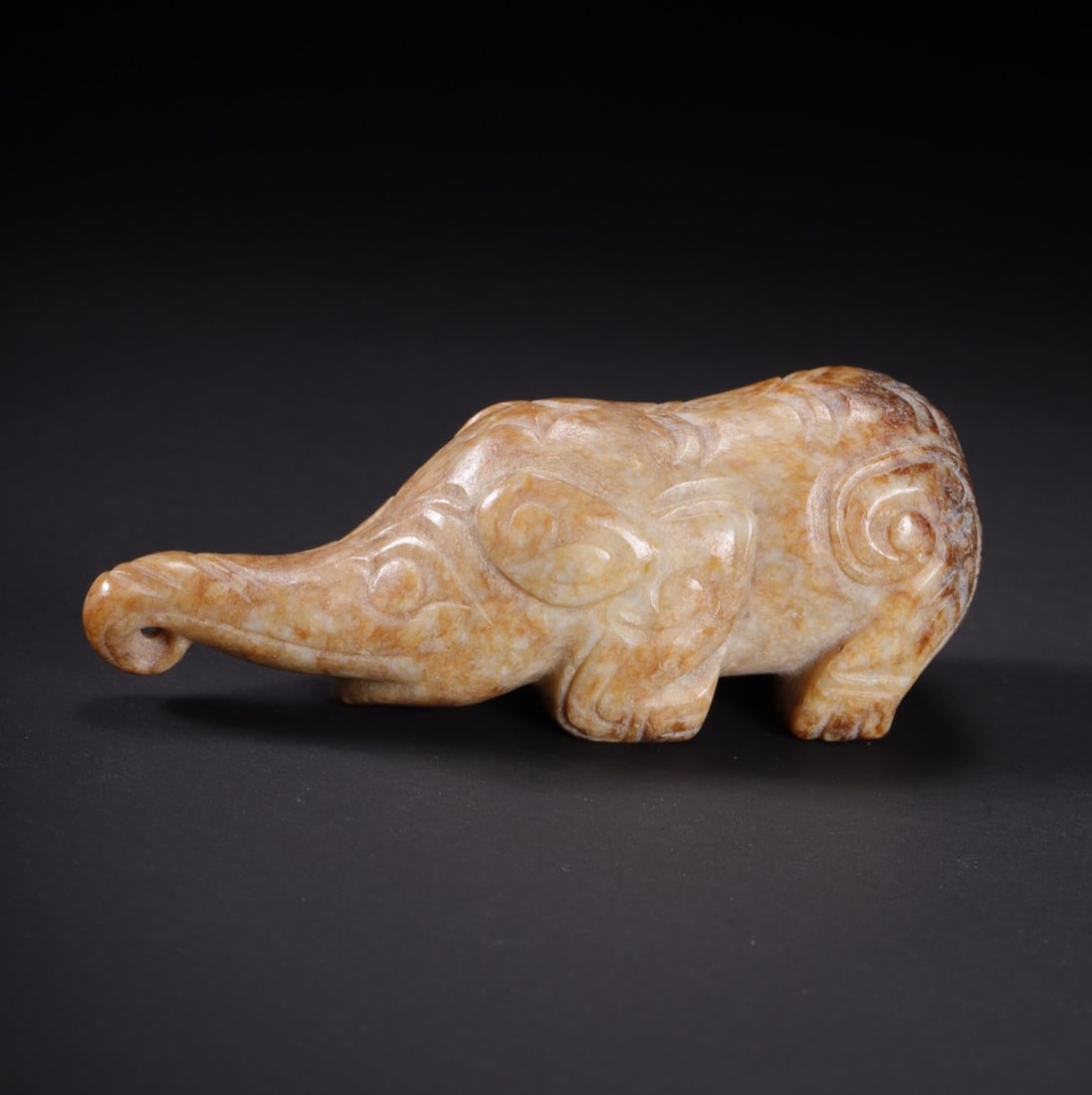 A Exquisite Hotan Jade Elephant Ornament (1 of 10)