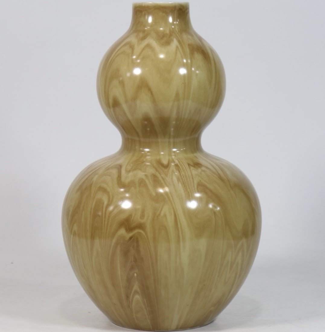 A Exquisite Imitation Wood Grain Glazed Gourd Vase (1 of 9)