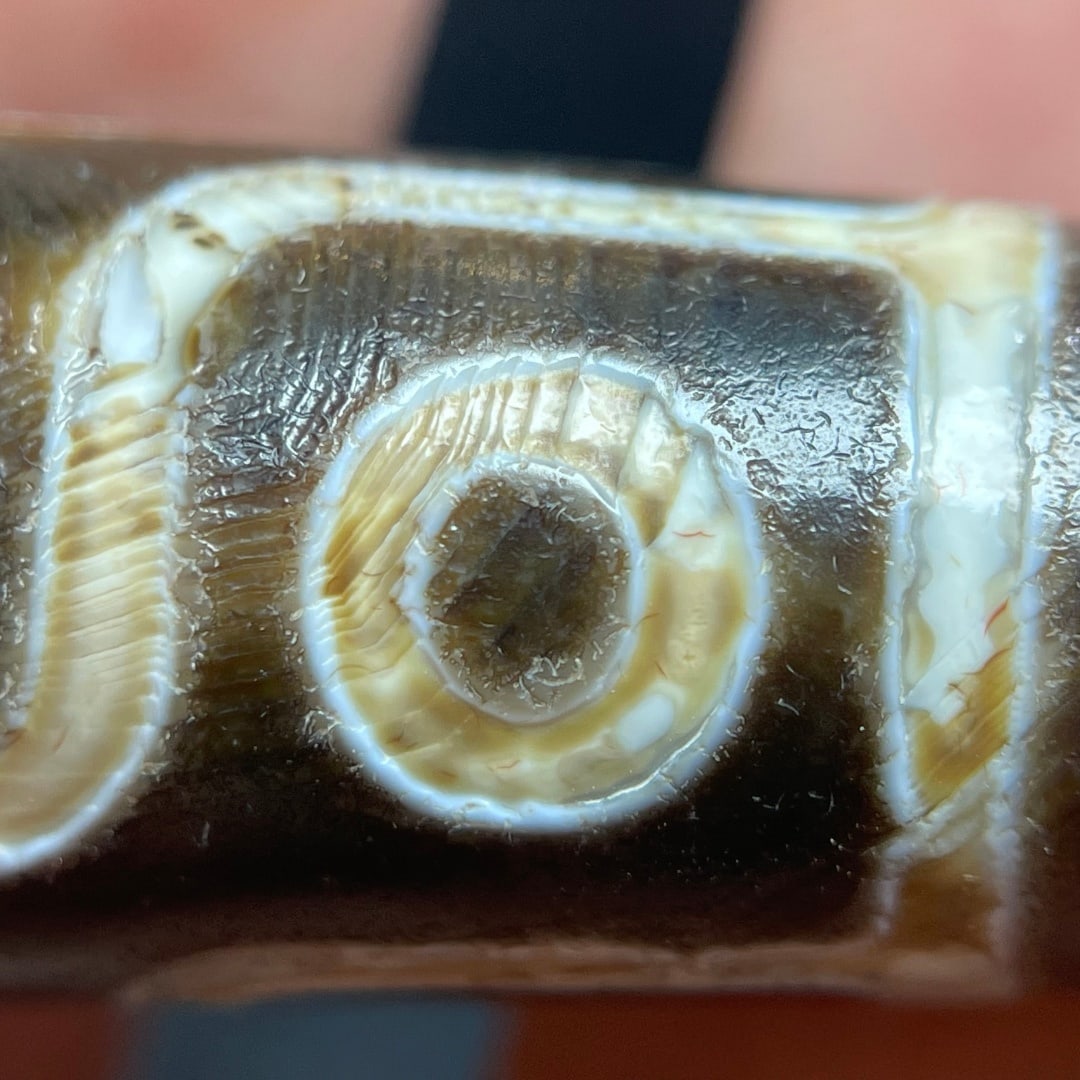 A Exquisite Nine Eye Dzi bead - 9