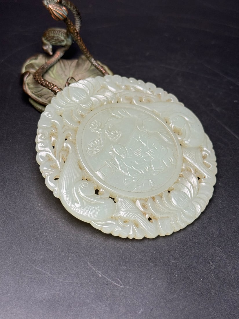 A Exquisite Hotan Jade Figures Pattern Jade Pendant - 3