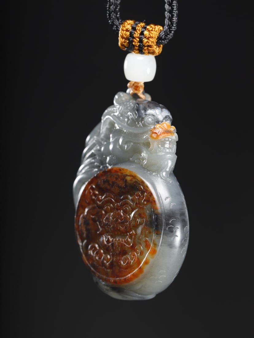 A Exquisite Hotan Jade Dragon Pattern Pendant - 2