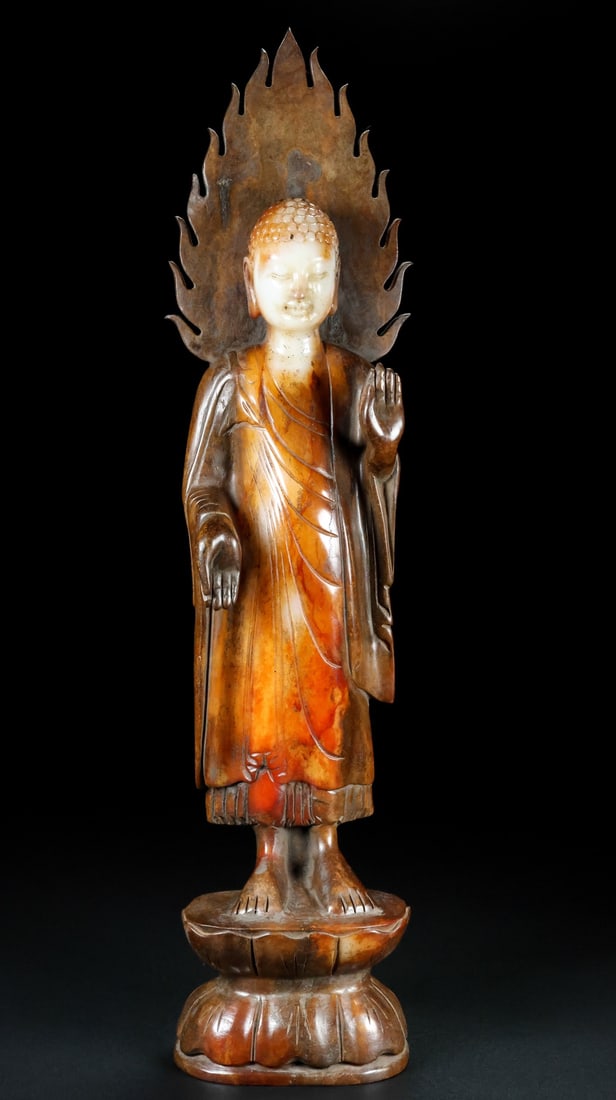 A Exquisite Hotan Jade Buddha statue Ornament: A Exquisite Hotan Jade Buddha statue Ornament,Qing Dynasty, China,Size:3.1inx2.4inx13.8in,Weight:1394g 和田玉佛像摆件,中国清代