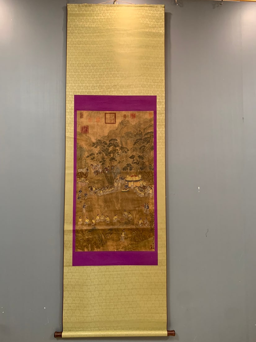 A Chinese Vertical Scroll Ink Painting of Figures on Silk: A Chinese Vertical Scroll Ink Painting of Figures on Silk,Qing Dynasty, China,Giuseppe Castiglione,without frame size:21.7inx39.4in 一幅中国水墨绢本
