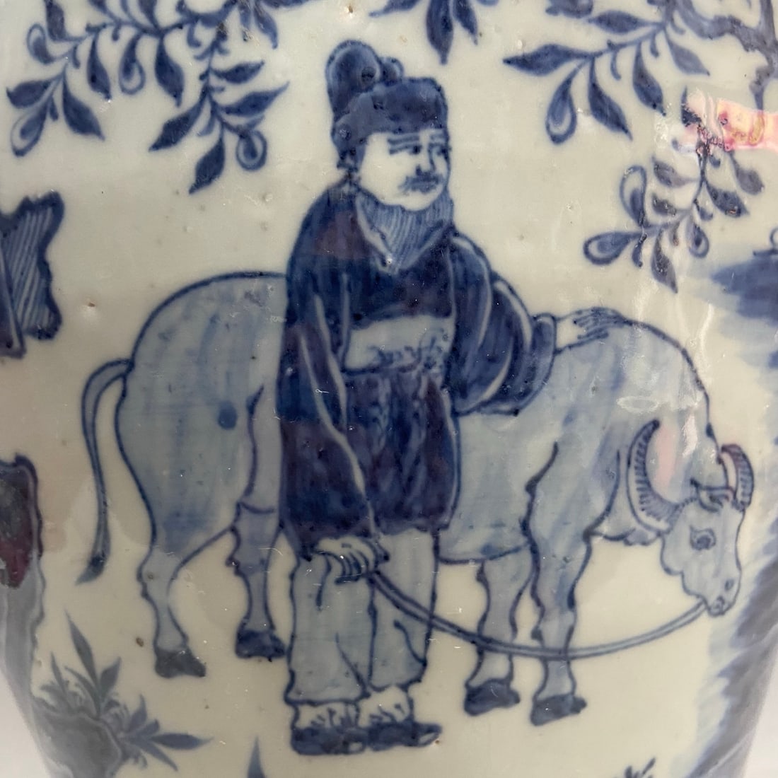 A Exquisite Blue and White Figures Pattern Vase - 3