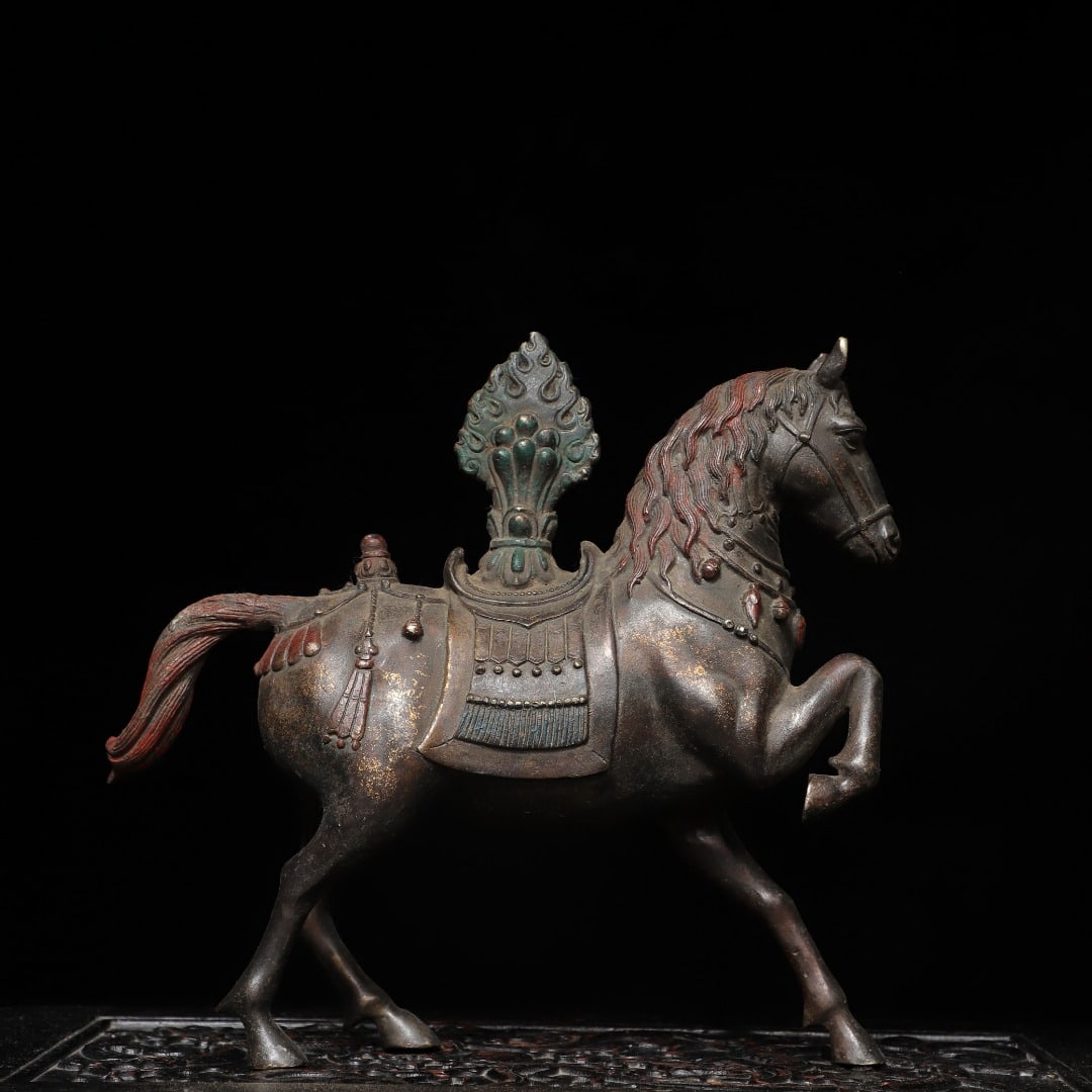 A Exquisite Gold-Foiled Bronze Horse Ornament (1 of 9)