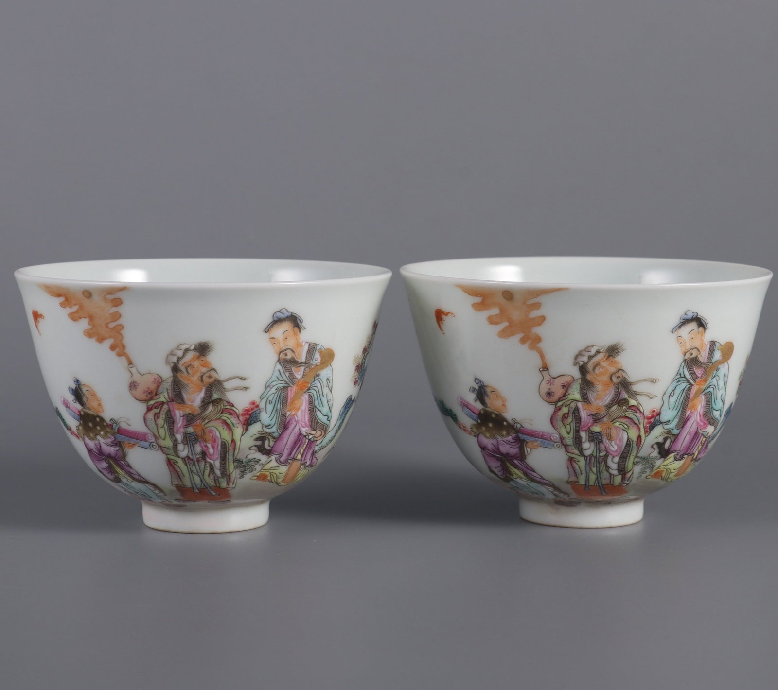 A pair of Exquisite Famille-Rose Character and Story Pattern Cup: A pair of Exquisite Famille-Rose Character and Story Pattern Cup,Qing Dynasty, China,Yongzheng Six-character Mark,Size:2.4inx3.4in 一对粉彩人物故事Ĉ