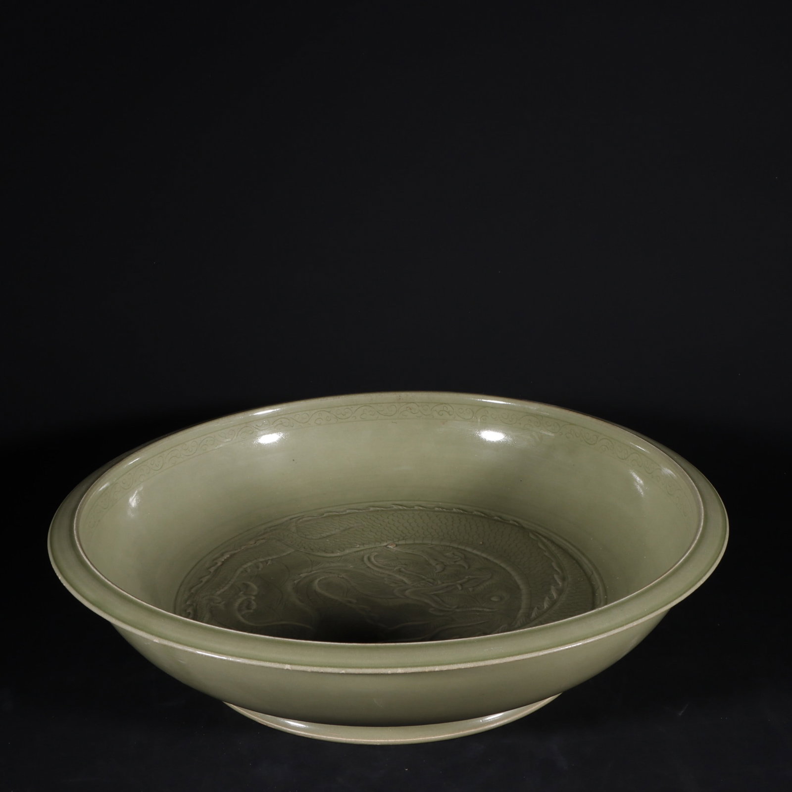 A Exquisite Yue Yao Celadon Dragon Pattern Basin - 2
