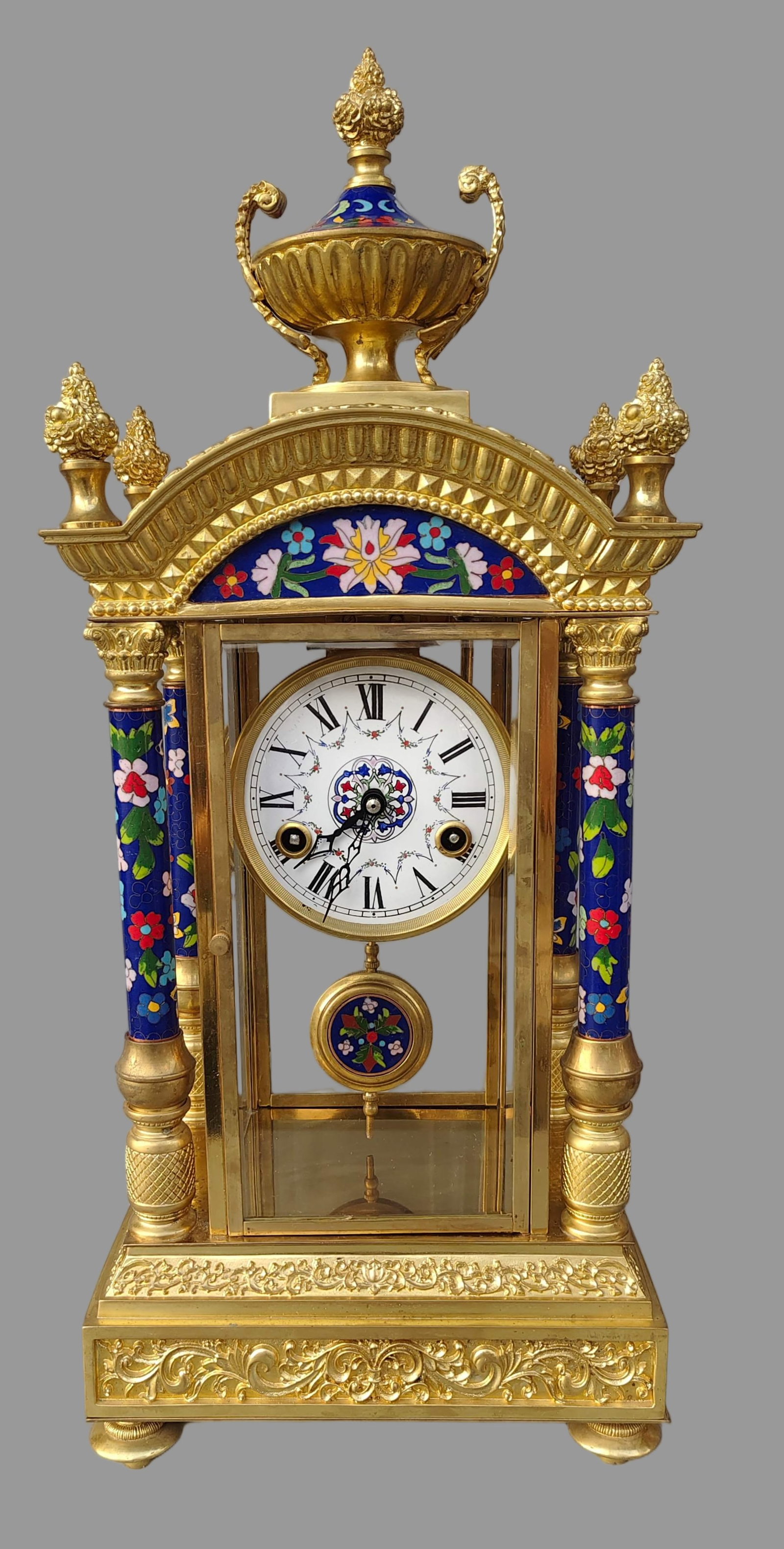 A Exquisite Cloisonne Gilt Bronze Mantel Clock: A Exquisite Cloisonne Gilt Bronze Mantel Clock,Modern Time of China,Size:22inx9.8inx6.7in 景泰蓝铜鎏金座钟,近现代