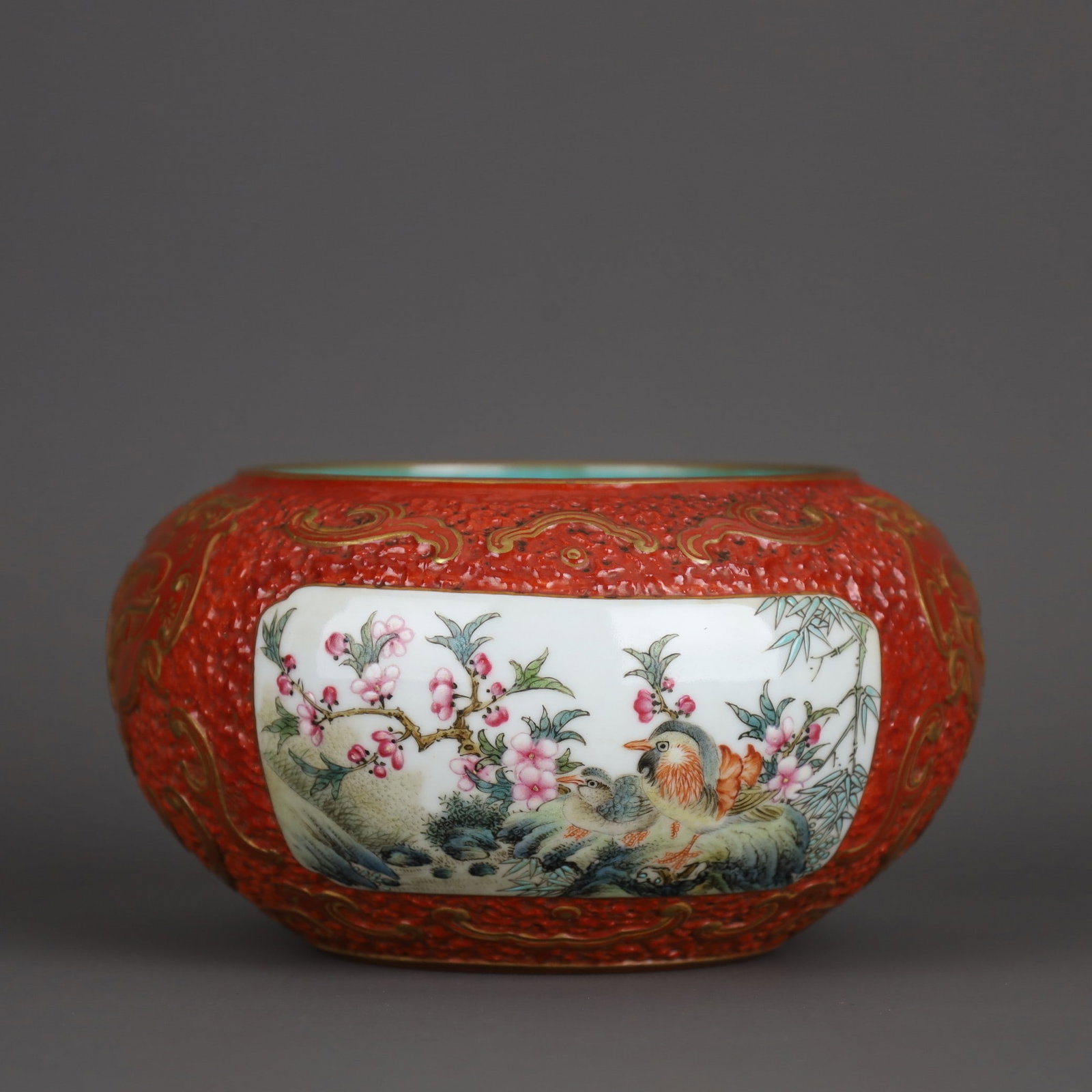 A Exquisite Red Ground Painted Gold Famille Rose Flower Bird Pattern Brush Washer: A Exquisite Red Ground Painted Gold Famille Rose Flower Bird Pattern Brush Washer,Qing Dynasty, China,Qianlong Six-character Mark,Size:3inx5.5in