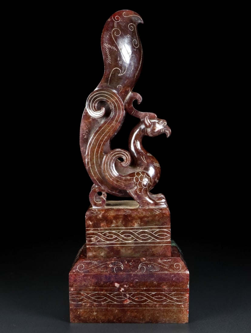 A Exquisite Hotan Jade Phoenix Seal: A Exquisite Hotan Jade Phoenix Seal,Han Dynasty, China,Size:3.9inx3.1inx10.2in,Weight:1867g 和田玉凤鸟印章,中国汉代