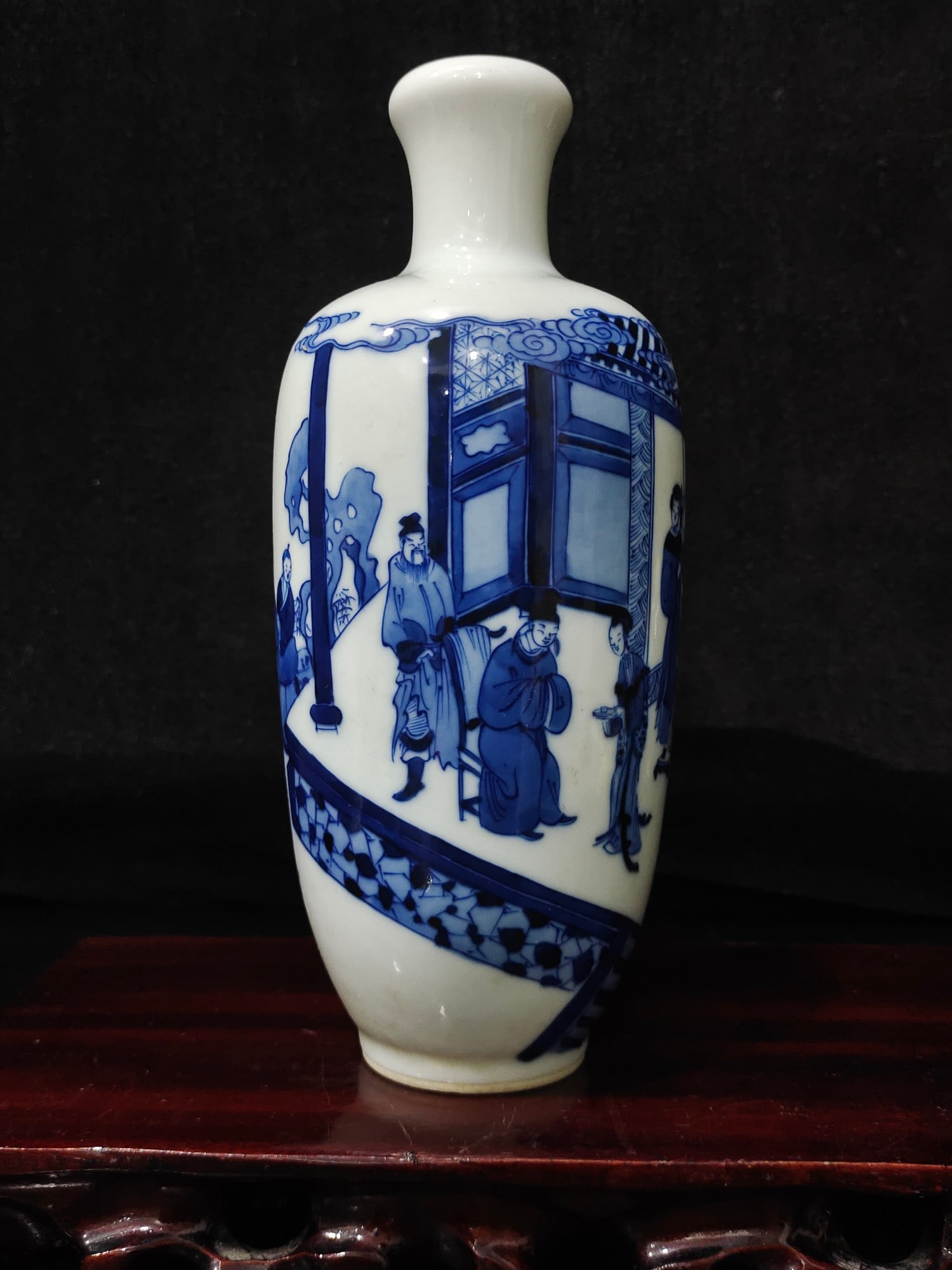A Exquisite Blue and White Figures Pattern Vase: A Exquisite Blue and White Figures Pattern Vase,Qing Dynasty, China,Kangxi Six-character Mark,Size:8.3inx3.5inx1.6in