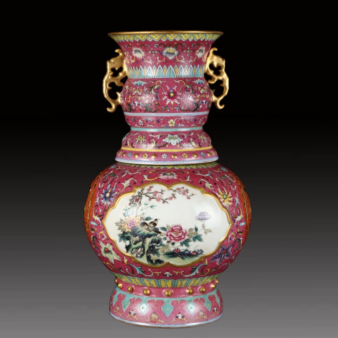 A Exquisite Ruby Red-Glazed Painted Gold Flower and Bird Pattern Vase - 3