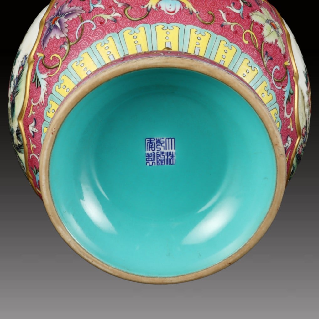 A Exquisite Ruby Red-Glazed Painted Gold Flower and Bird Pattern Vase - 8
