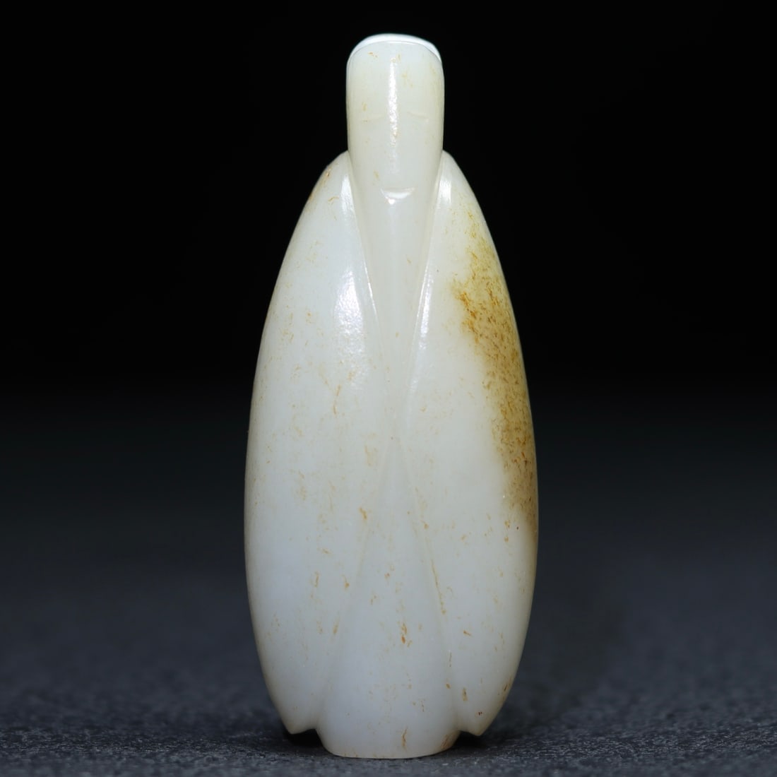 A Exquisite Hotan Jade Figures Ornament: A Exquisite Hotan Jade Figures Ornament,Han Dynasty, China,Size:3inx1.2inx0.8in ,Weight:75.9g 和田玉人形摆件,中国汉代