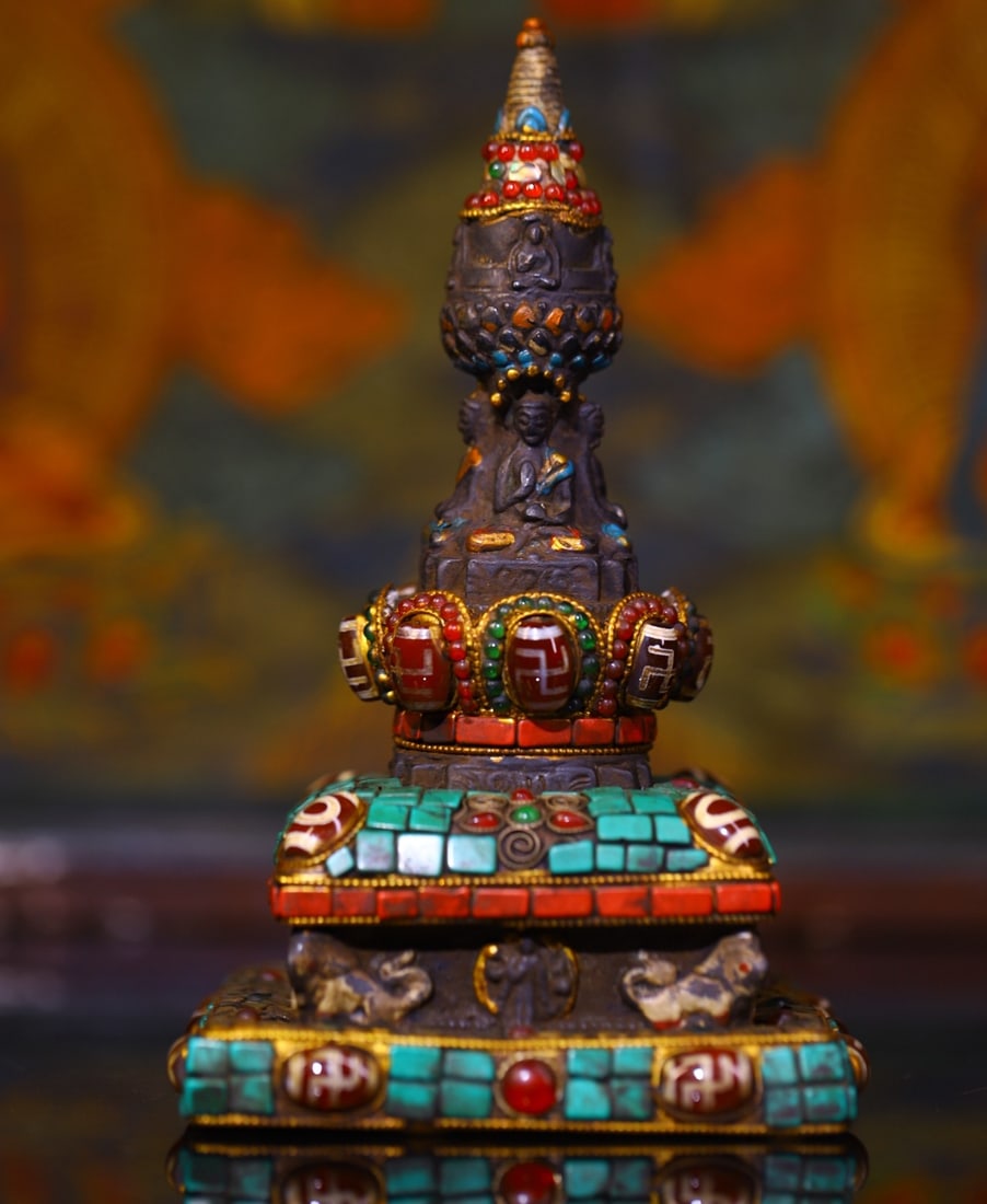 A Exquisite Coppery Inlaid Gems Pagoda: A Exquisite Coppery Inlaid Gems Pagoda,Qing Dynasty, China,Size:6.7inx4.3in,Weight:1600g 铜制镶嵌宝石佛塔,中国清代