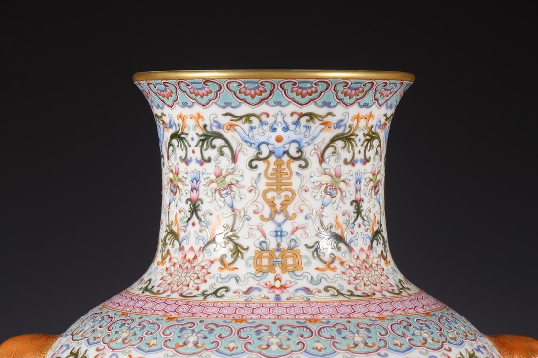 A Exquisite Enamel Landscape Pattern Vase - 2