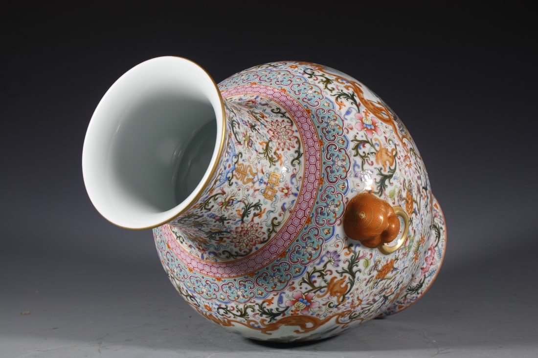 A Exquisite Enamel Landscape Pattern Vase - 8