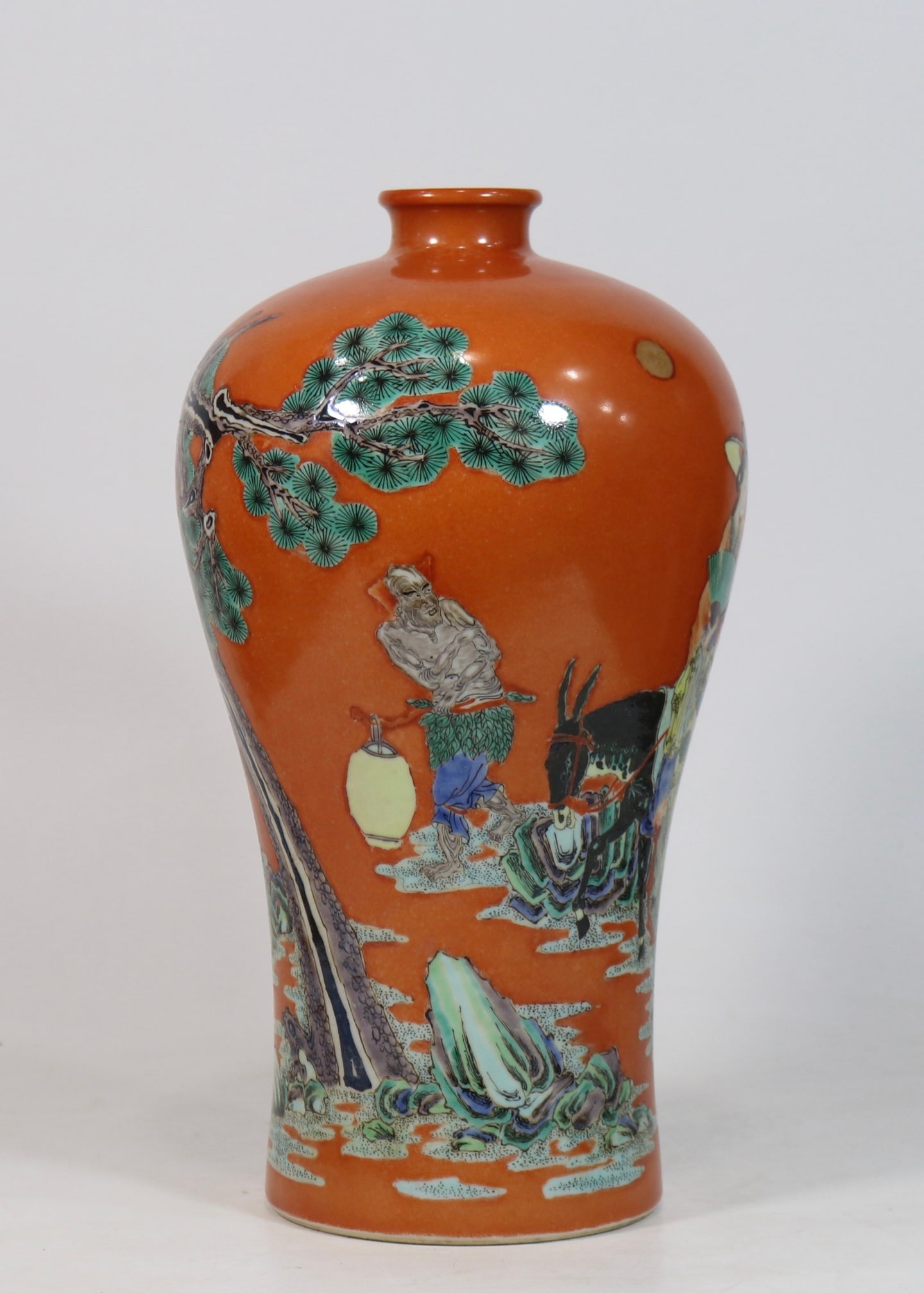A Exquisite Iron Red Wucai Figures Pattern Vase - 4