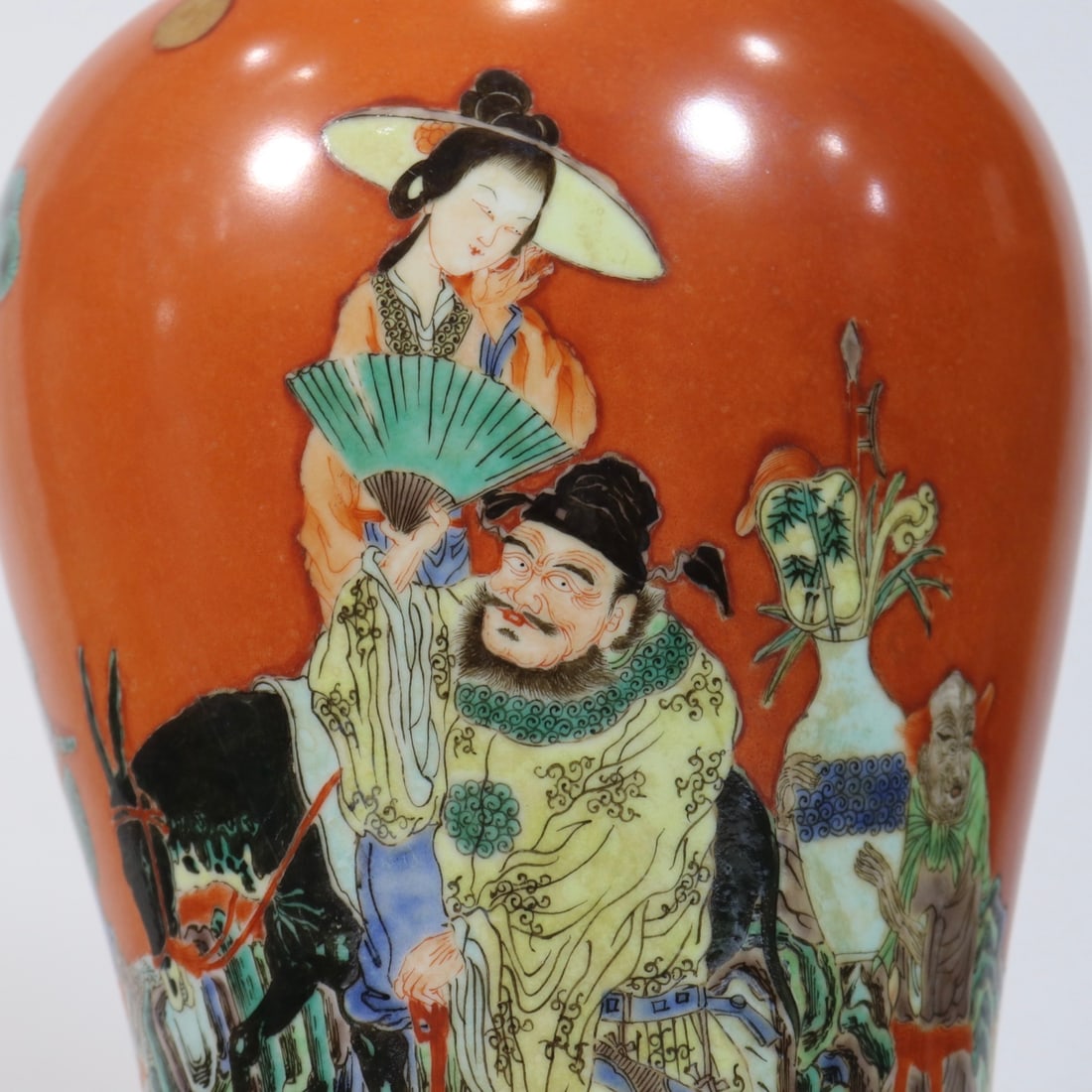 A Exquisite Iron Red Wucai Figures Pattern Vase - 6