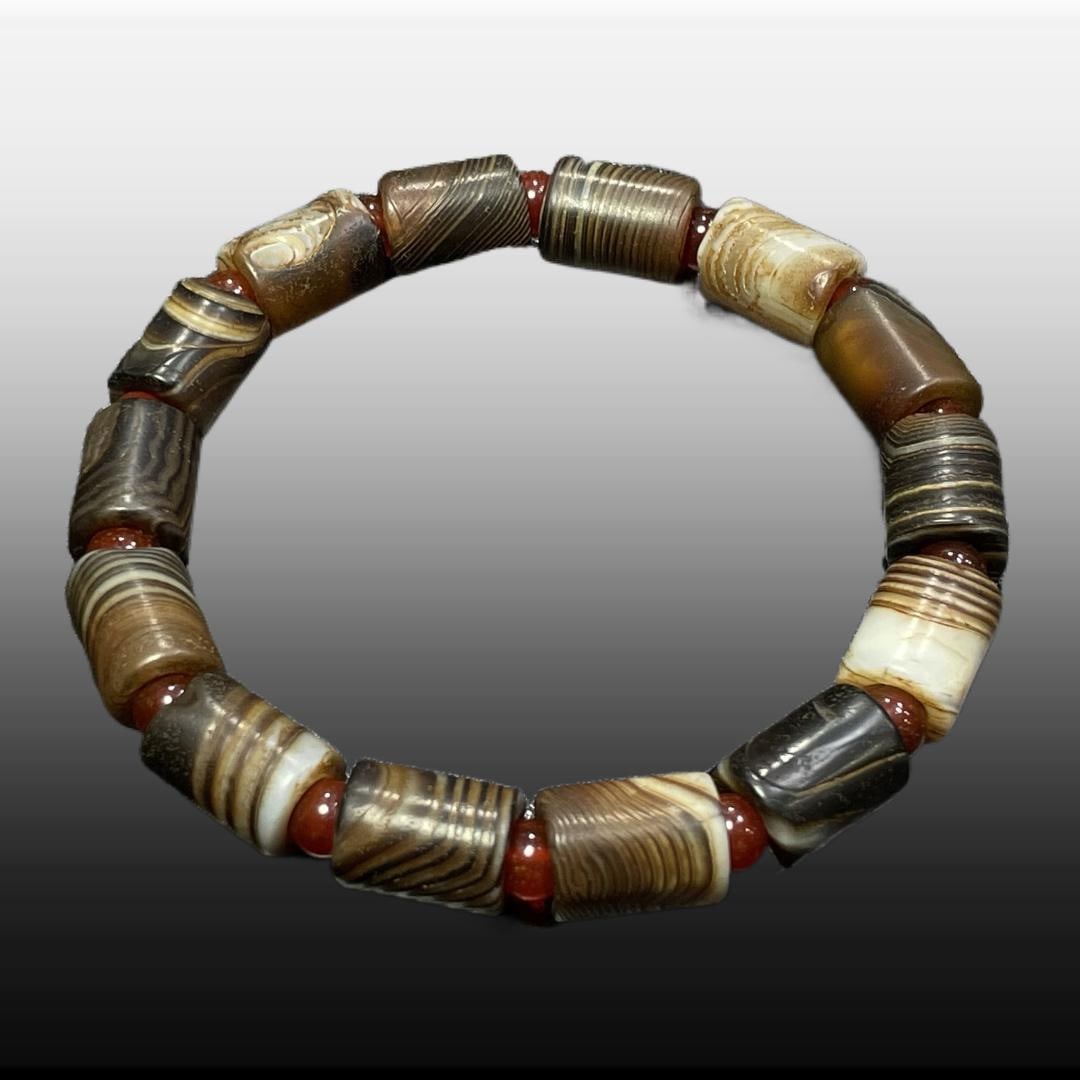 A Exquisite Barrel Bead Bracelets (1 of 5)