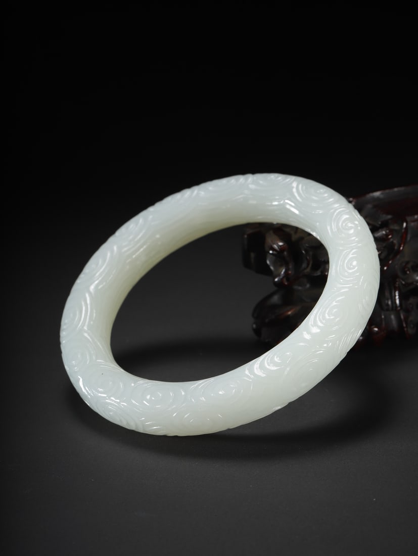 A Exquisite Hotan Jade Auspicious Cloud Pattern Bracelet - 6