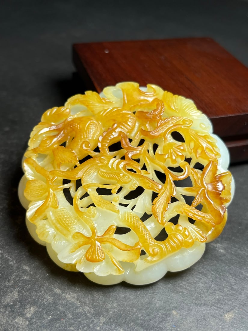 A Exquisite Hotan Jade Dragon Pattern Jade pendant - 3
