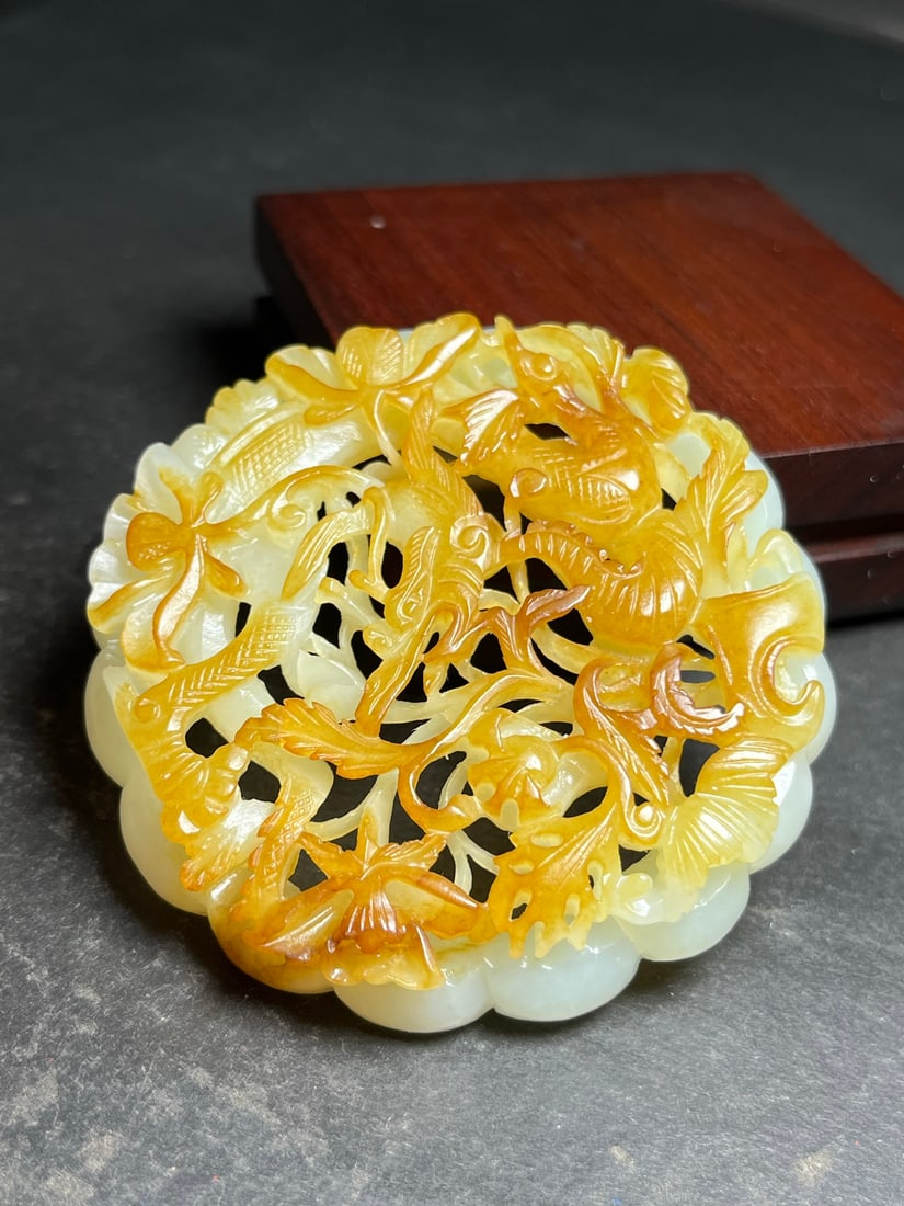 A Exquisite Hotan Jade Dragon Pattern Jade pendant - 4