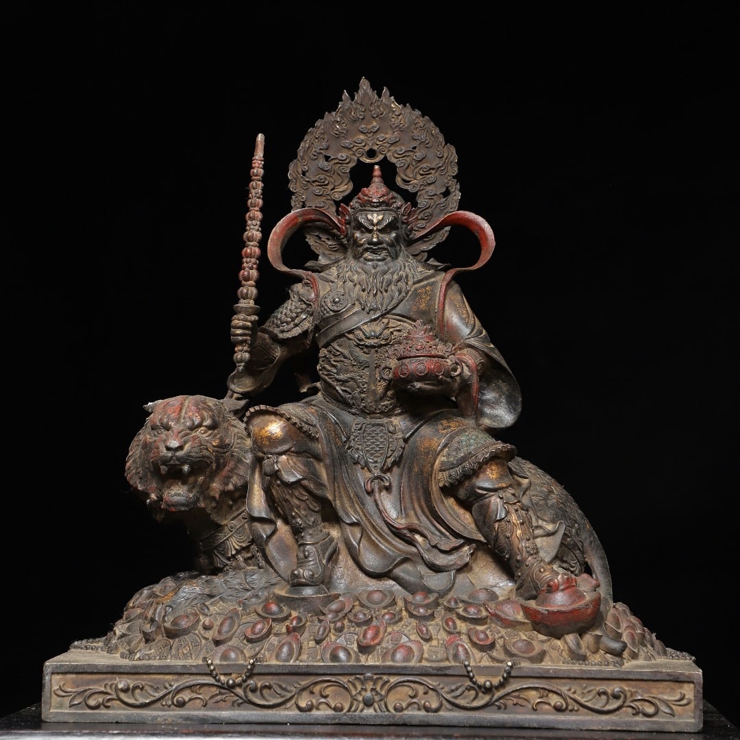 A Exquisite Gold-Foiled Bronze Figures Ornament: A Exquisite Gold-Foiled Bronze Figures Ornament,Ming Dynasty, China,Size:13inx14.2inx8.3in,Weight:4980g 铜拓金人物摆件,中国明代