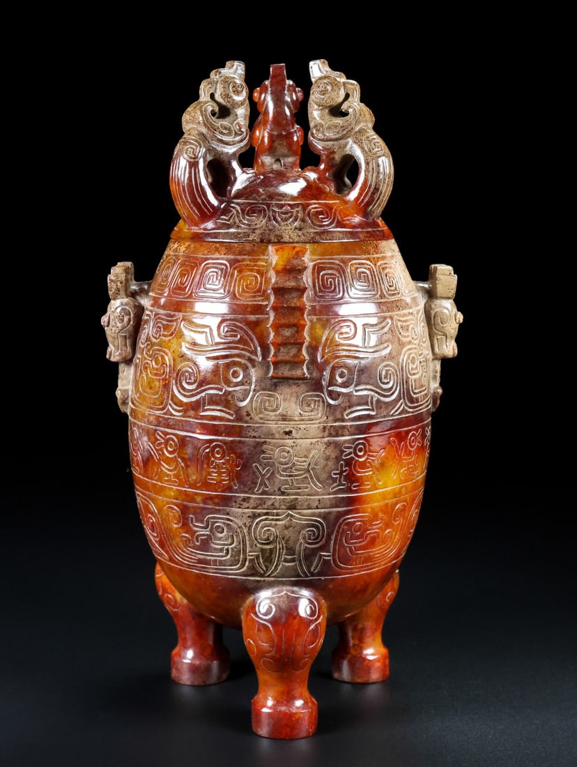 A Exquisite Hotan Jade Beast-Face Pattern Vase: A Exquisite Hotan Jade Beast-Face Pattern Vase,Han Dynasty, China,Size:4.7inx3.9inx8.7in,Weight:1105g 和田玉兽面纹瓶,中国汉代