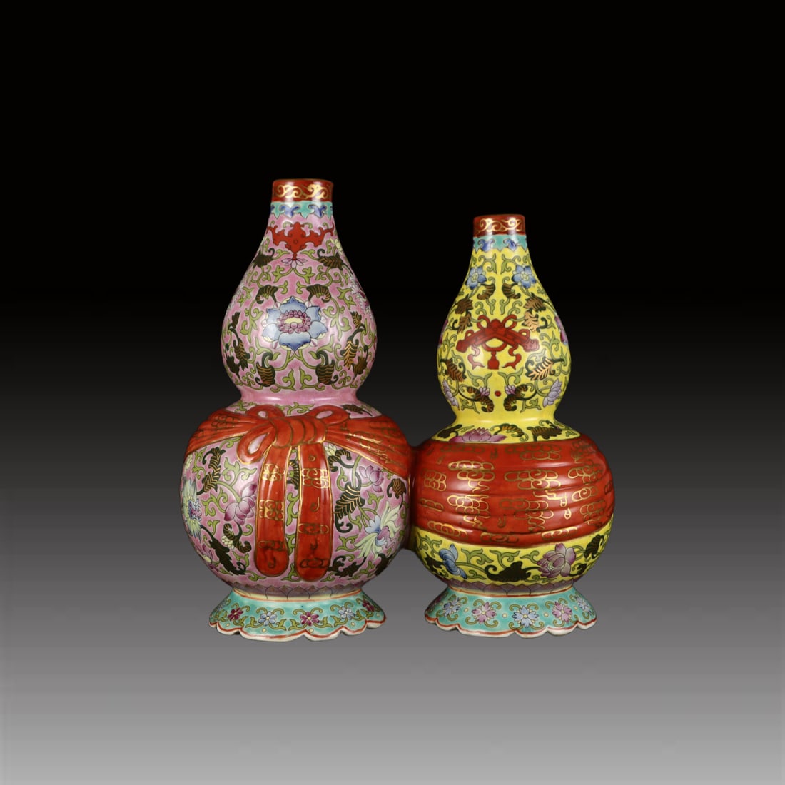 A Exquisite Enamel Painted Gold Gourd Vase (1 of 8)