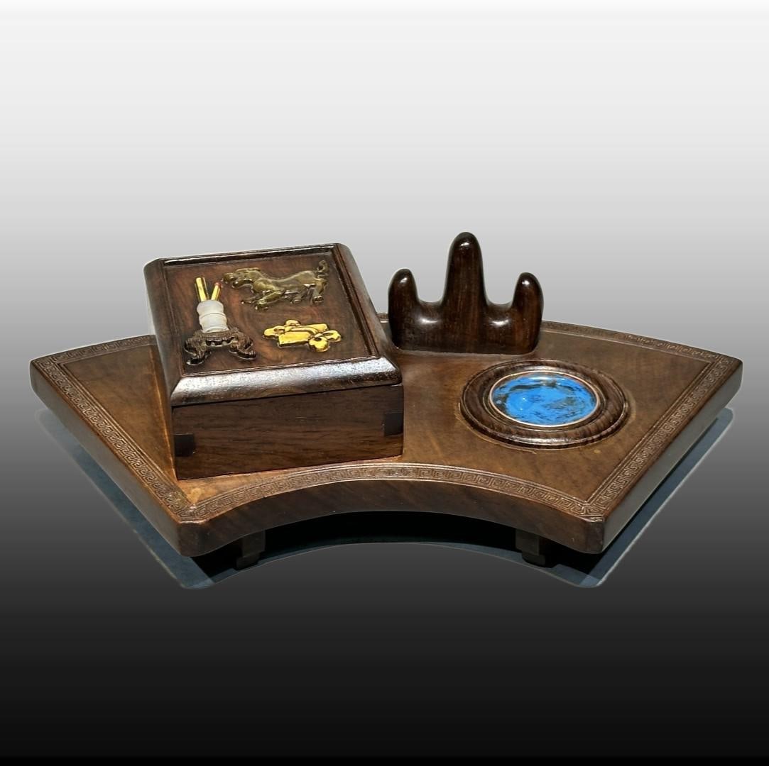 A Exquisite Huanghuali Wood Jewelry Box: A Exquisite Huanghuali Wood Jewelry Box,Qing Dynasty, China,Size:3.1inx9.8inx5.1in 黄花梨首饰盒,中国清代