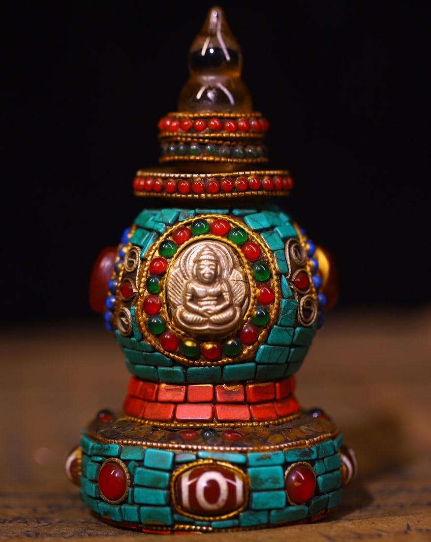 A Exquisite Crystal Carving Inlaid Dzi Bead Gems Pagoda: A Exquisite Crystal Carving Inlaid Dzi Bead Gems Pagoda,Qing Dynasty, China,Size:4.3inx2.6in,Weight:295g 水晶雕刻镶嵌天珠宝石佛塔