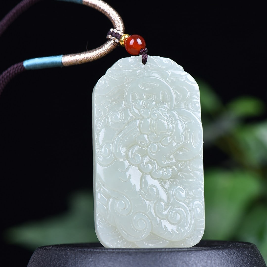 A Exquisite Hotan Jade Auspicious Beast Pattern Pendant - 3