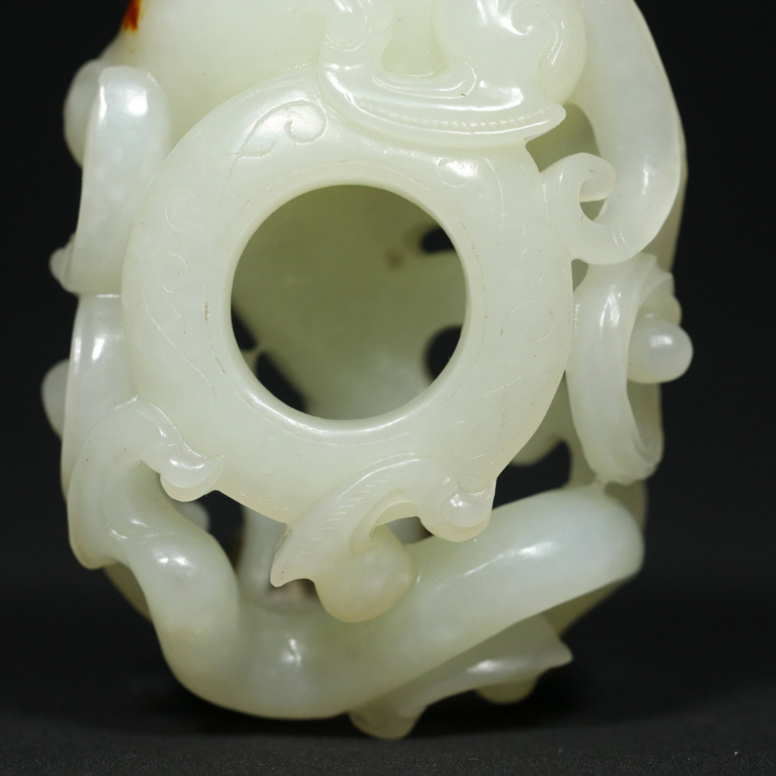 An Exquisite White Jade Dragon Pattern Hand Piece - 10