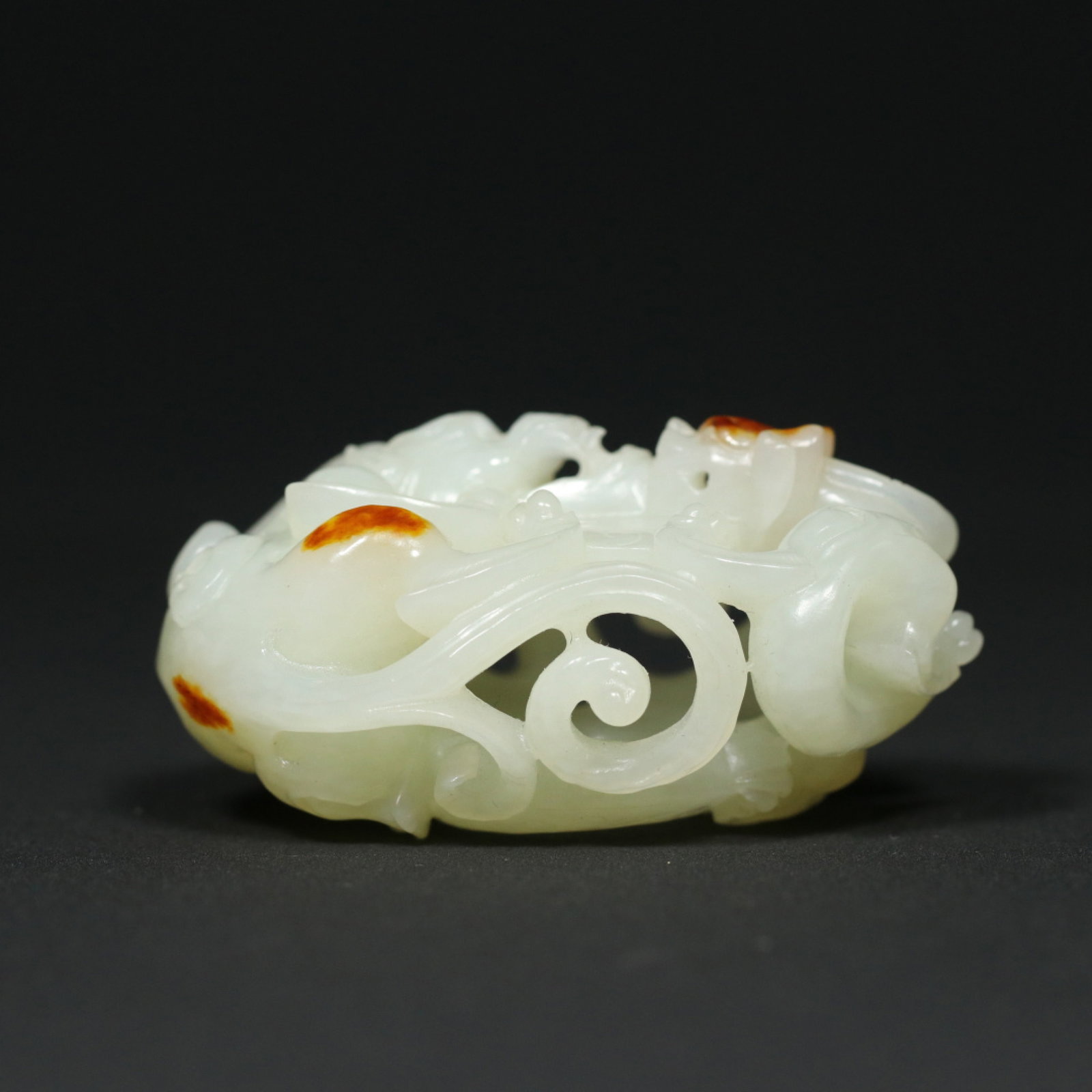 An Exquisite White Jade Dragon Pattern Hand Piece - 11