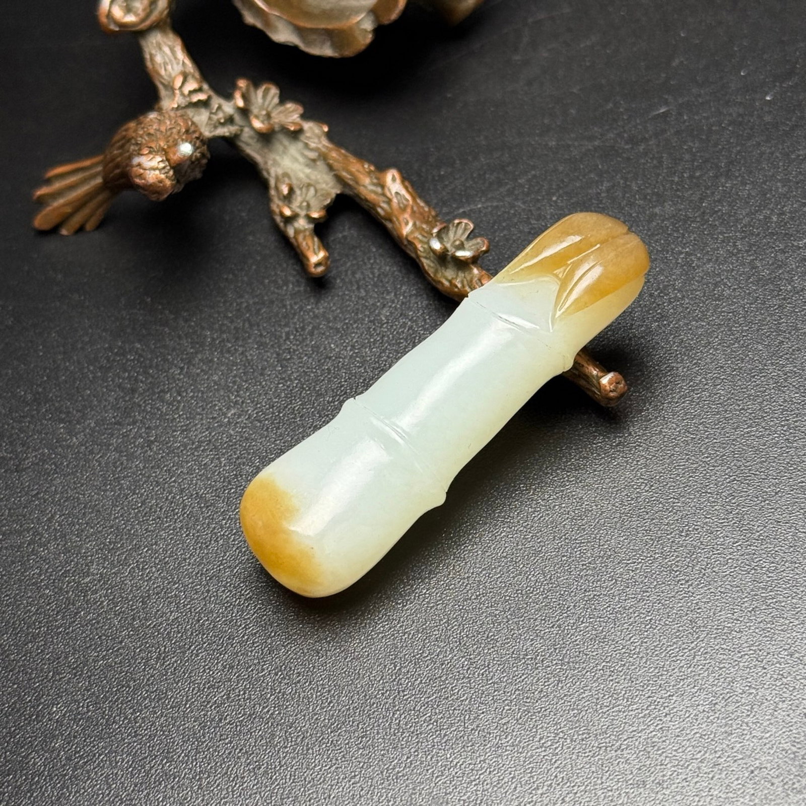 An Exquisite White Jade Bamboo Pattern Pendant - 3