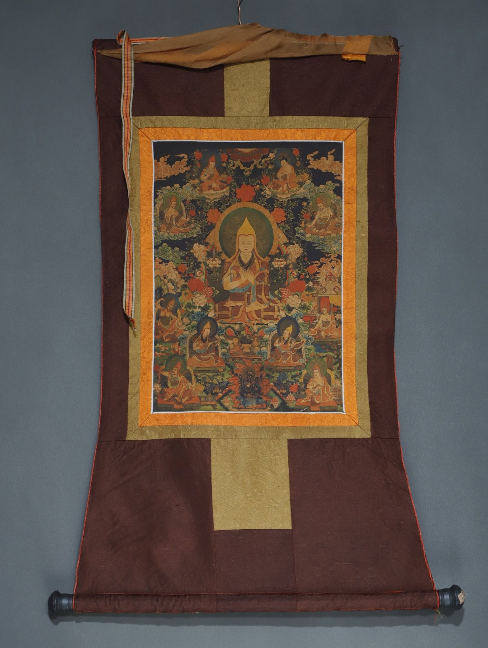 A Rare Brocade Painted Color Statue of Tsongkhapa Tangka: A Rare Brocade Painted Color Statue of Tsongkhapa Tangka,Qing Dynasty, China,Size:34.6inx18.1in,(Without frame)16.5inx11in 织锦彩绘宗喀巴像唐Õ