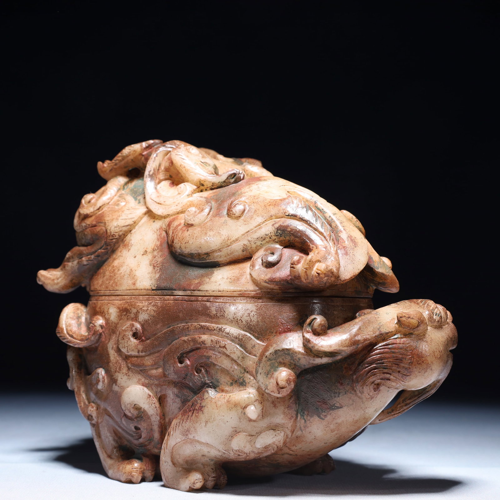 An Exquisite White Jade Beast Pattern Ornament - 6
