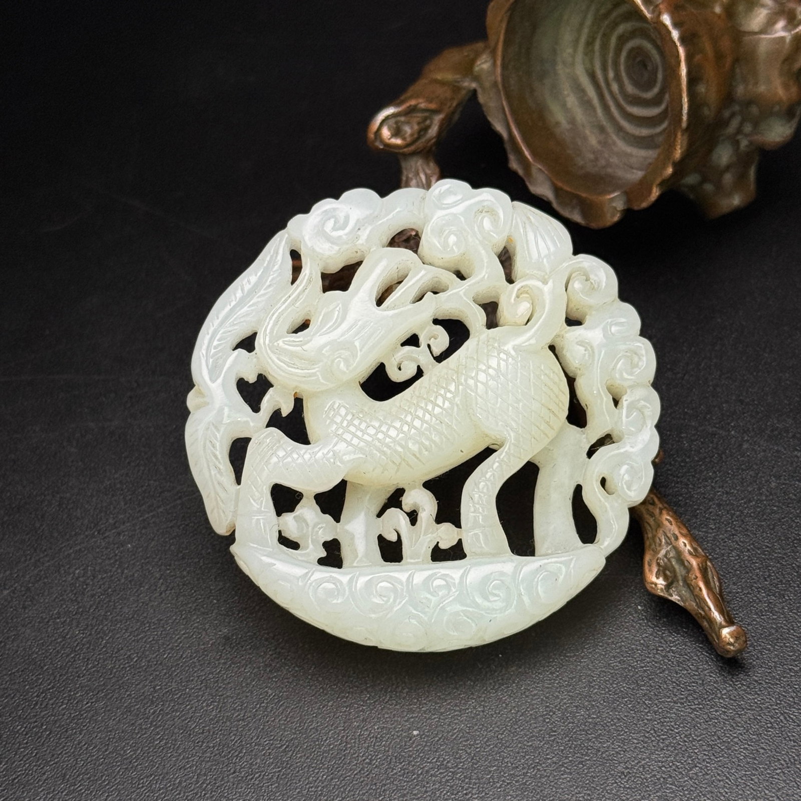 An Exquisite White Jade Kylin Pattern Pendant - 2