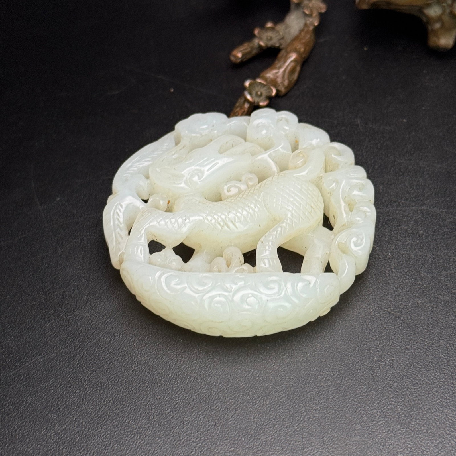 An Exquisite White Jade Kylin Pattern Pendant - 6