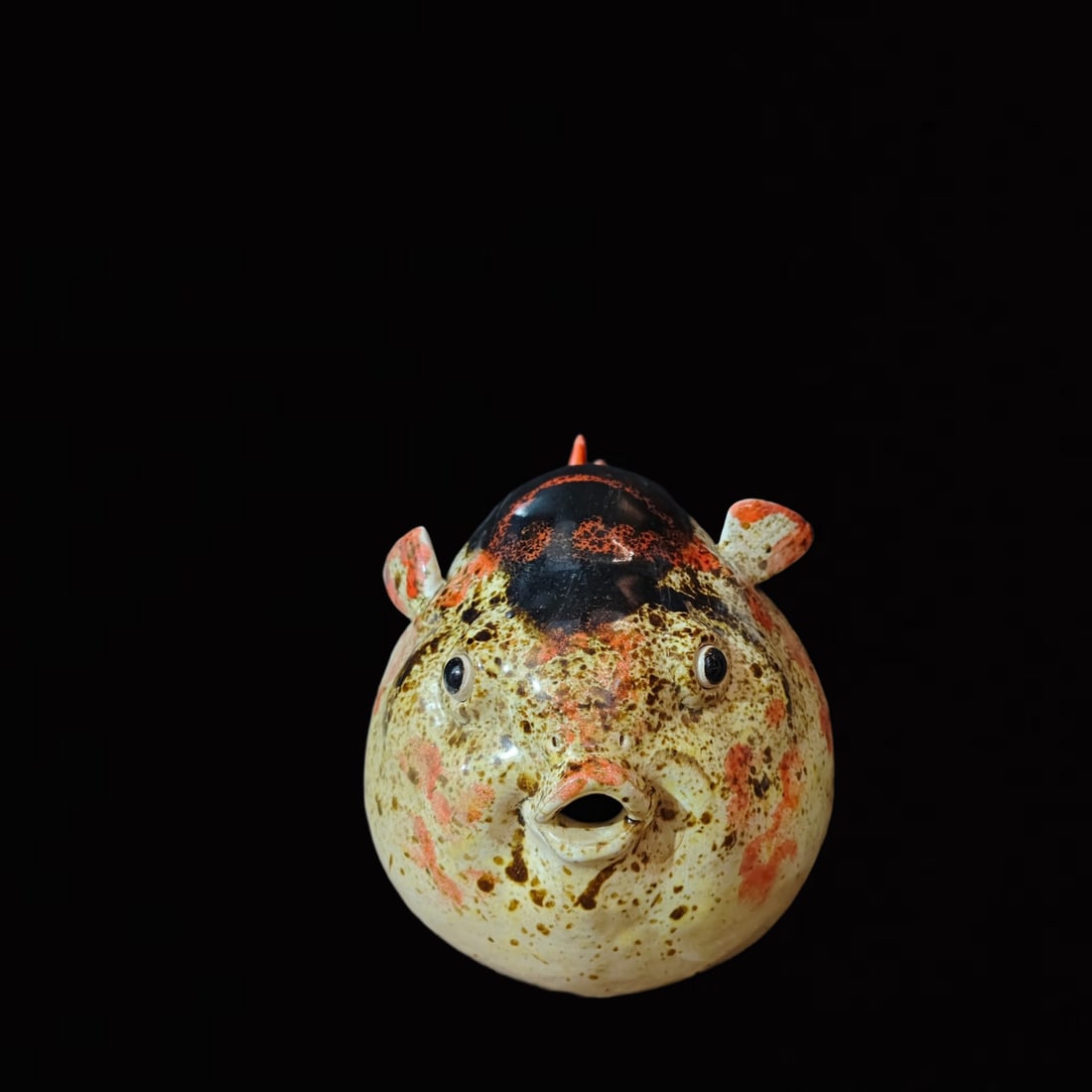 An Exquisite Shiwan yao Pufferfish Ornament: An Exquisite Shiwan yao Pufferfish Ornament,Qing Dynasty, China,Size:15.4inx7.9inx7.9in 石湾窑河豚摆件,中国清代