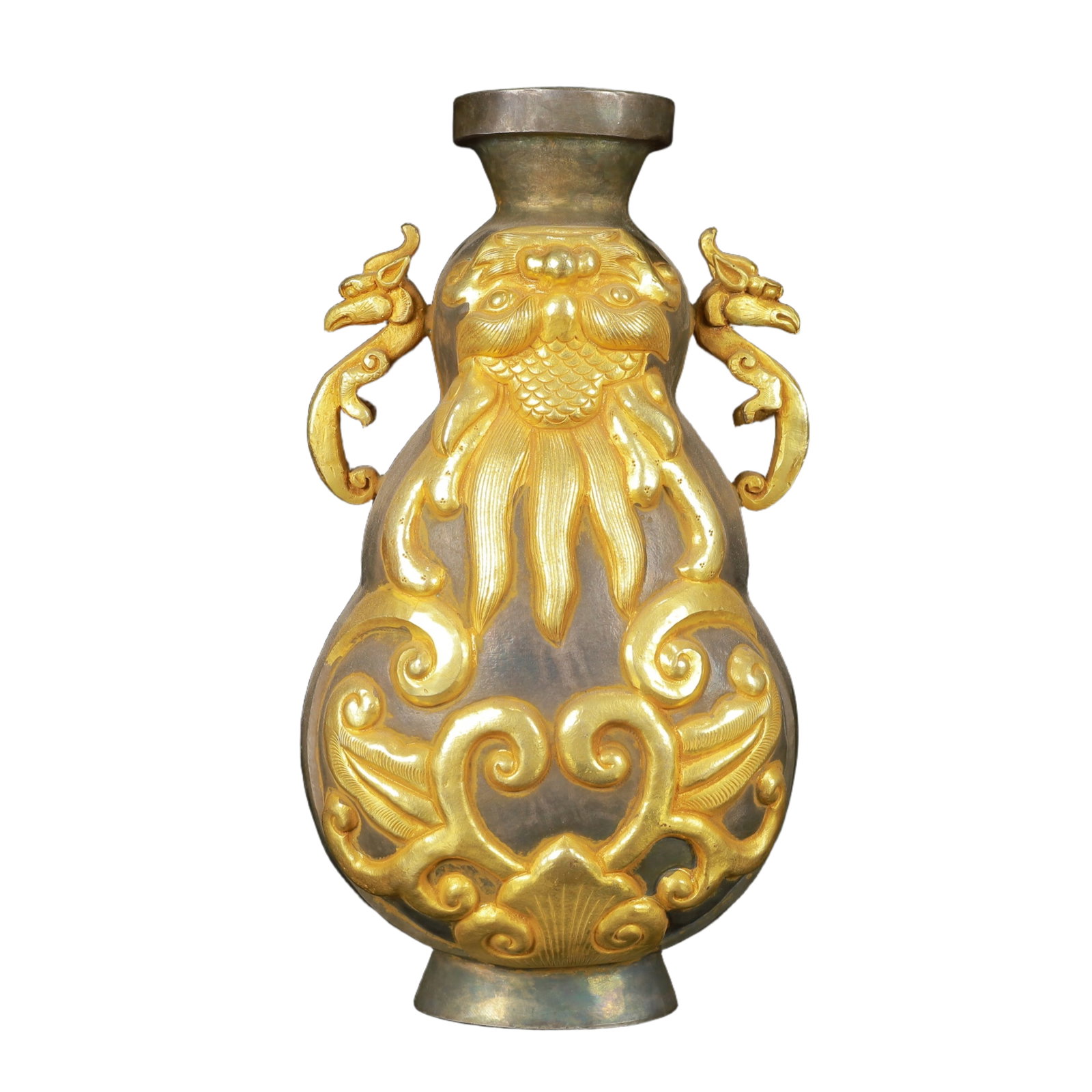 An Exquisite Gilt Silver Auspicious Beast Pattern Beast-Ears Vase: An Exquisite Gilt Silver Auspicious Beast Pattern Beast-Ears Vase,Tang Dynasty,China,Zhenguan Four-Character Mark,Size:4.7inx3.5inx9.1in,Weight:600g 银鎏金瑞兽纹