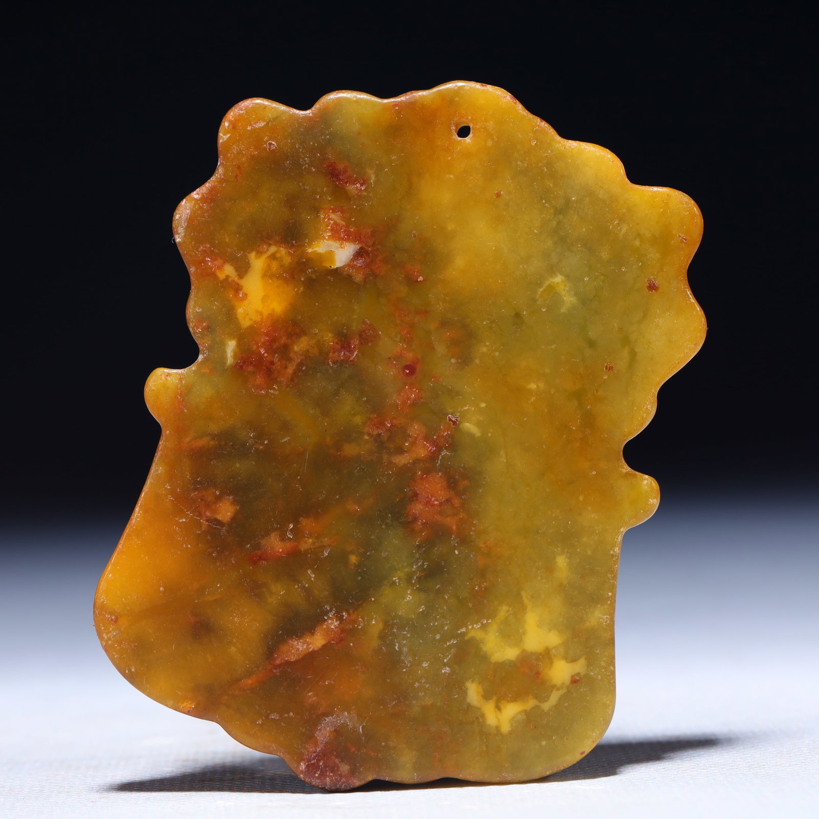 An Exquisite Archaic Jade Beast-Face Pattern Pendant - 3