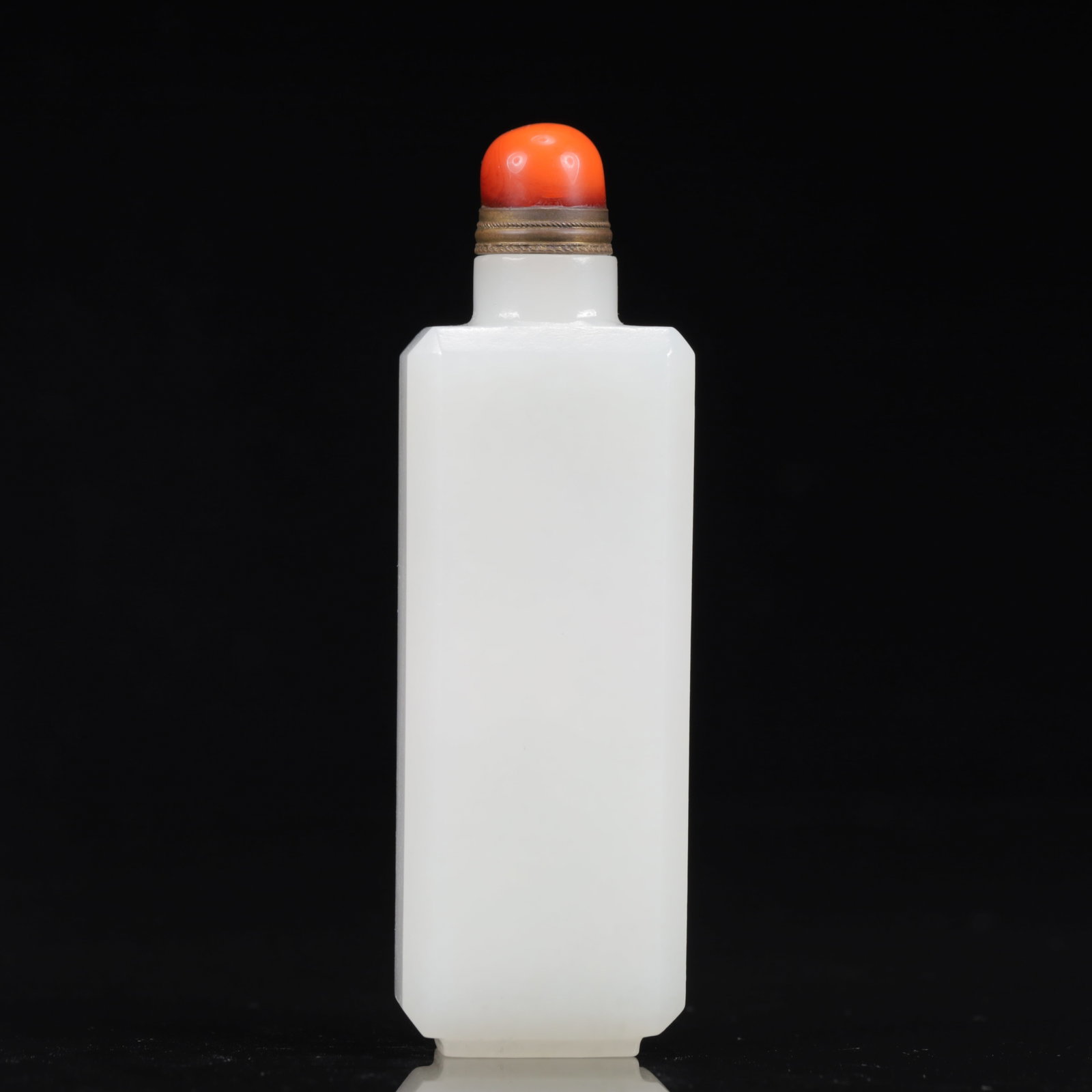 An Exquisite White Jade Snuff Bottle (1 of 8)
