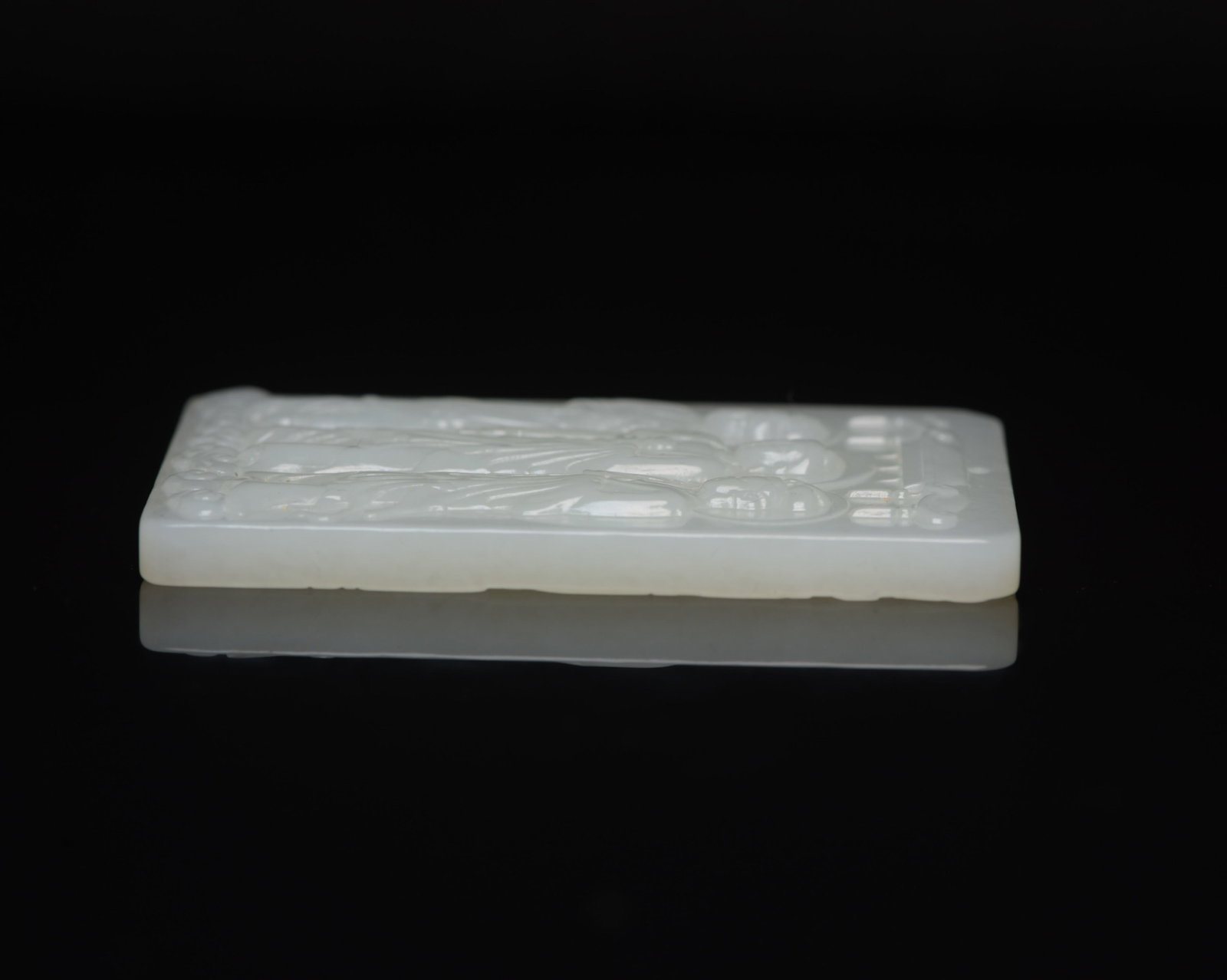 An Exquisite White Jade Figure Pattern Pendant - 4