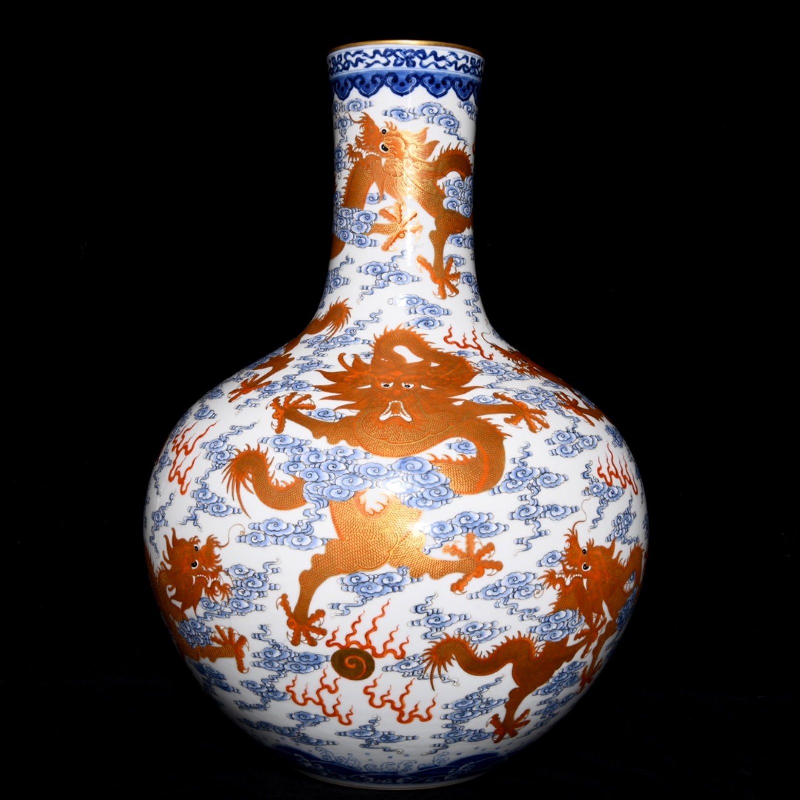 A Huge Famille-Rose Iron-Red Auspicious Cloud and Dragon Pattern Vase: A Huge Famille-Rose Iron-Red Auspicious Cloud and Dragon Pattern Vase,Qing Dynasty,China,Qianlong Six-character Mark,Size:21.7inx14.6in 粉彩矾红祥云龙纹