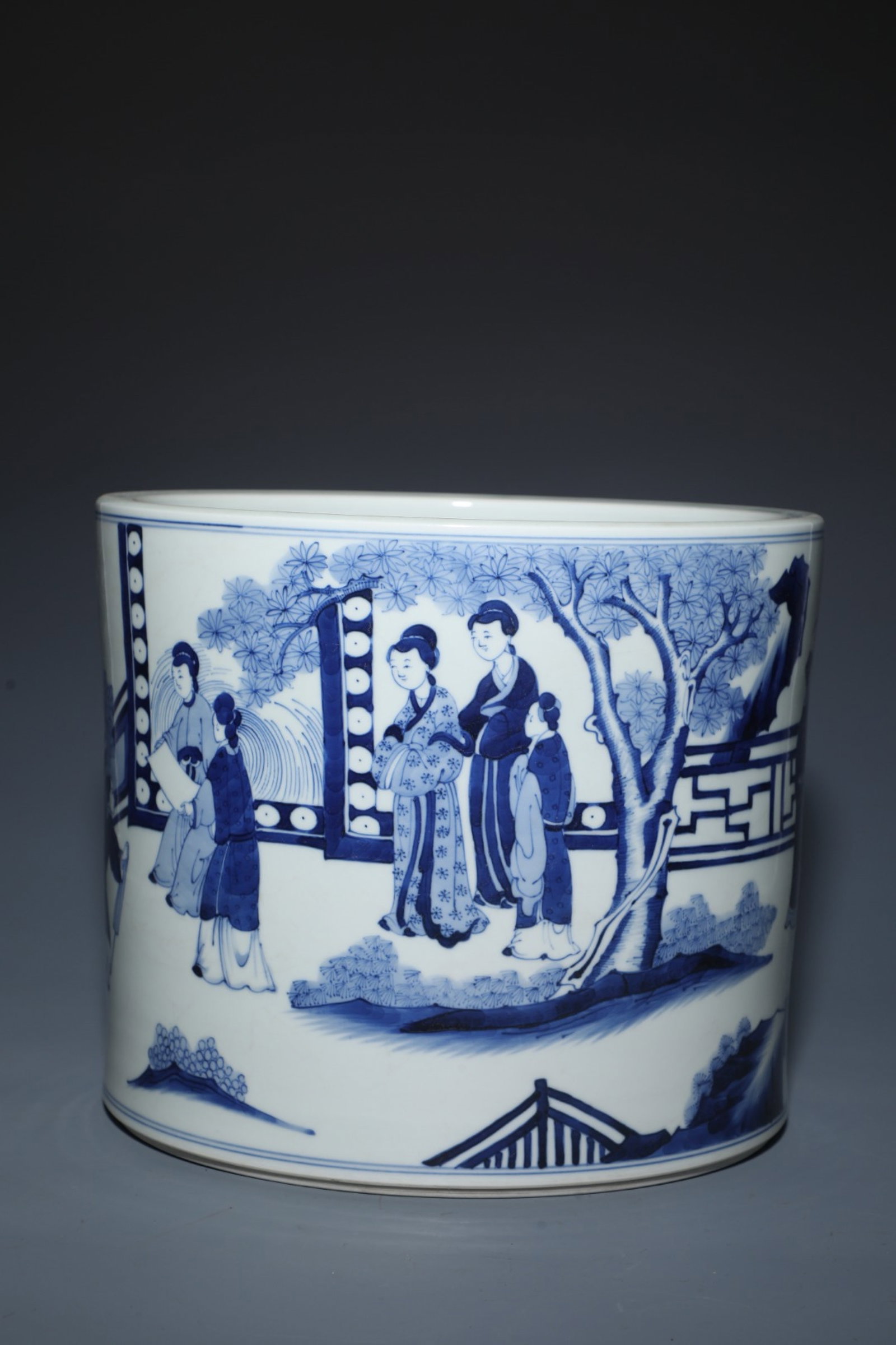 A Rare Blue and White Figure Pattern Brush Pot: A Rare Blue and White Figure Pattern Brush Pot,Qing Dynasty,China,Kangxi Six-character Mark,Size:9.8inx11.8in 青花人物纹笔筒,中国清代,