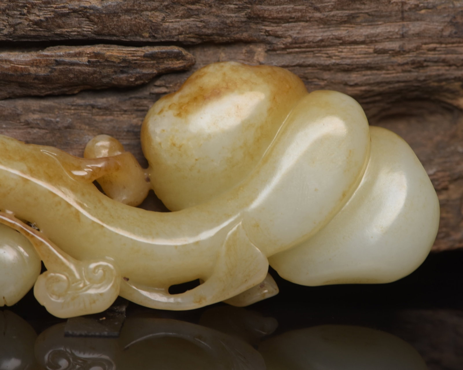 An Exquisite White Jade Ganoderma lucidum Pattern Ruyi - 7