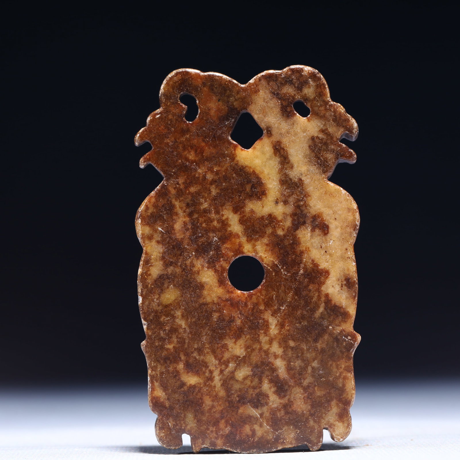 An Exquisite Archaic Jade Beast-Face Pattern Pendant - 4