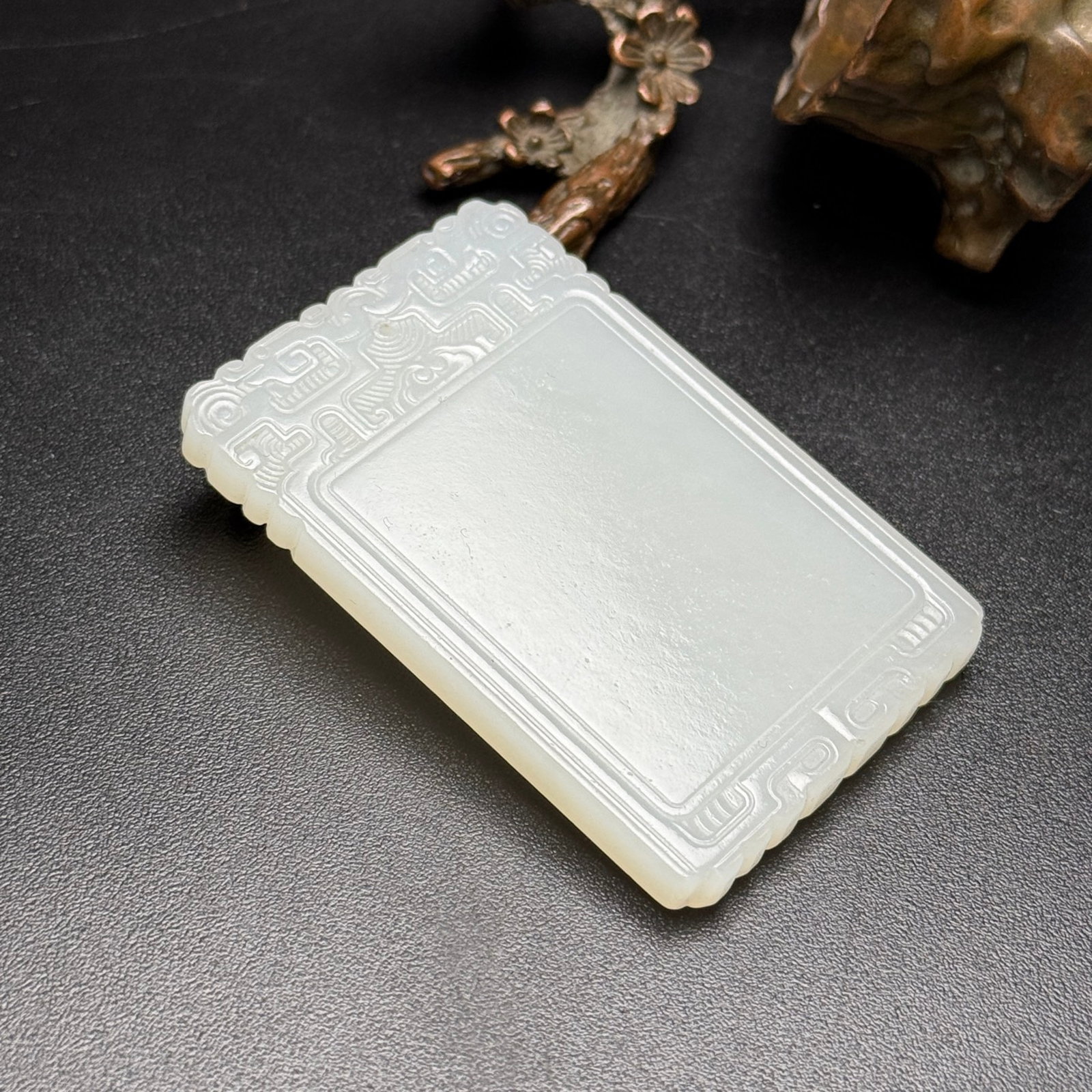 An Exquisite White Jade Pendant - 3